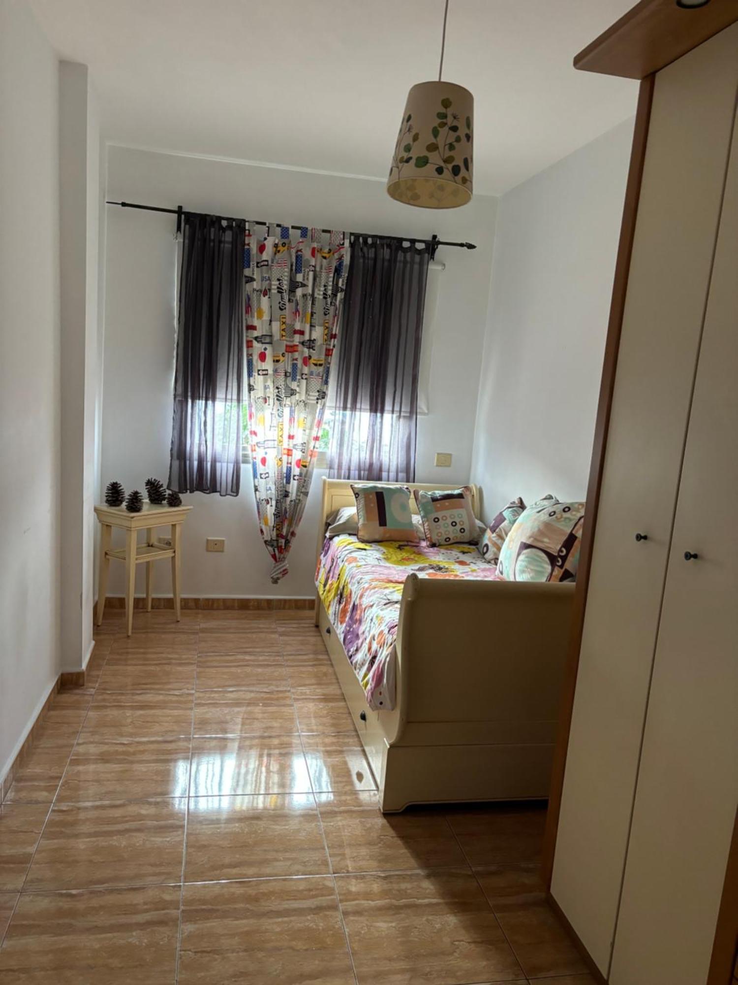 Ferienwohnung Piso Seminuevo Centrico Con Vistas Vecindario  Exterior foto
