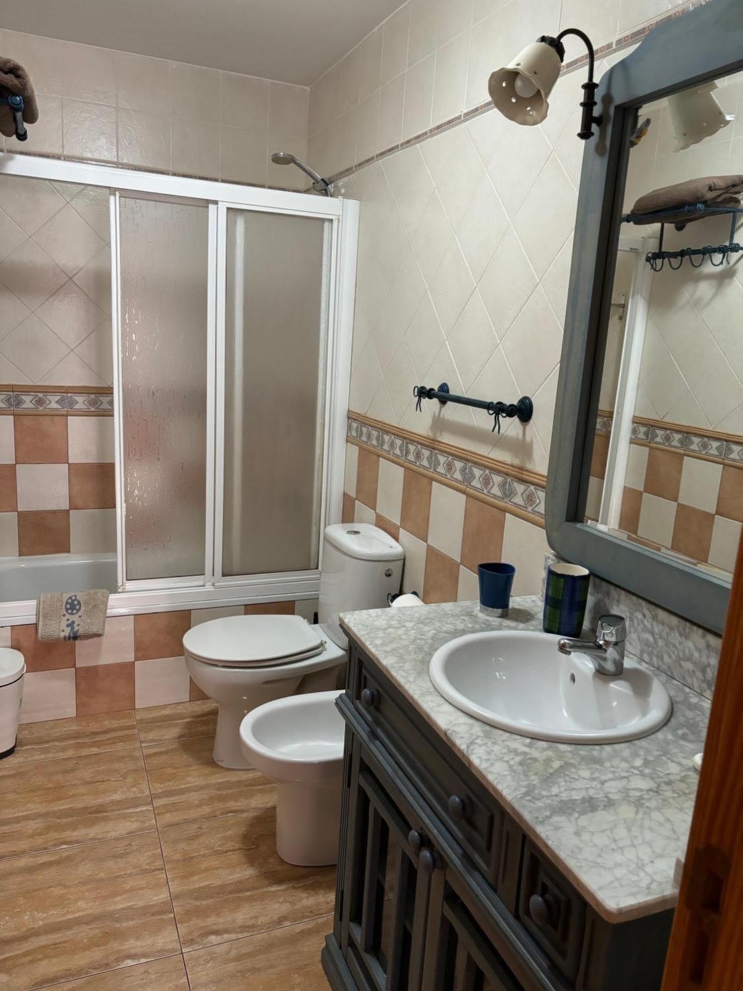 Ferienwohnung Piso Seminuevo Centrico Con Vistas Vecindario  Exterior foto